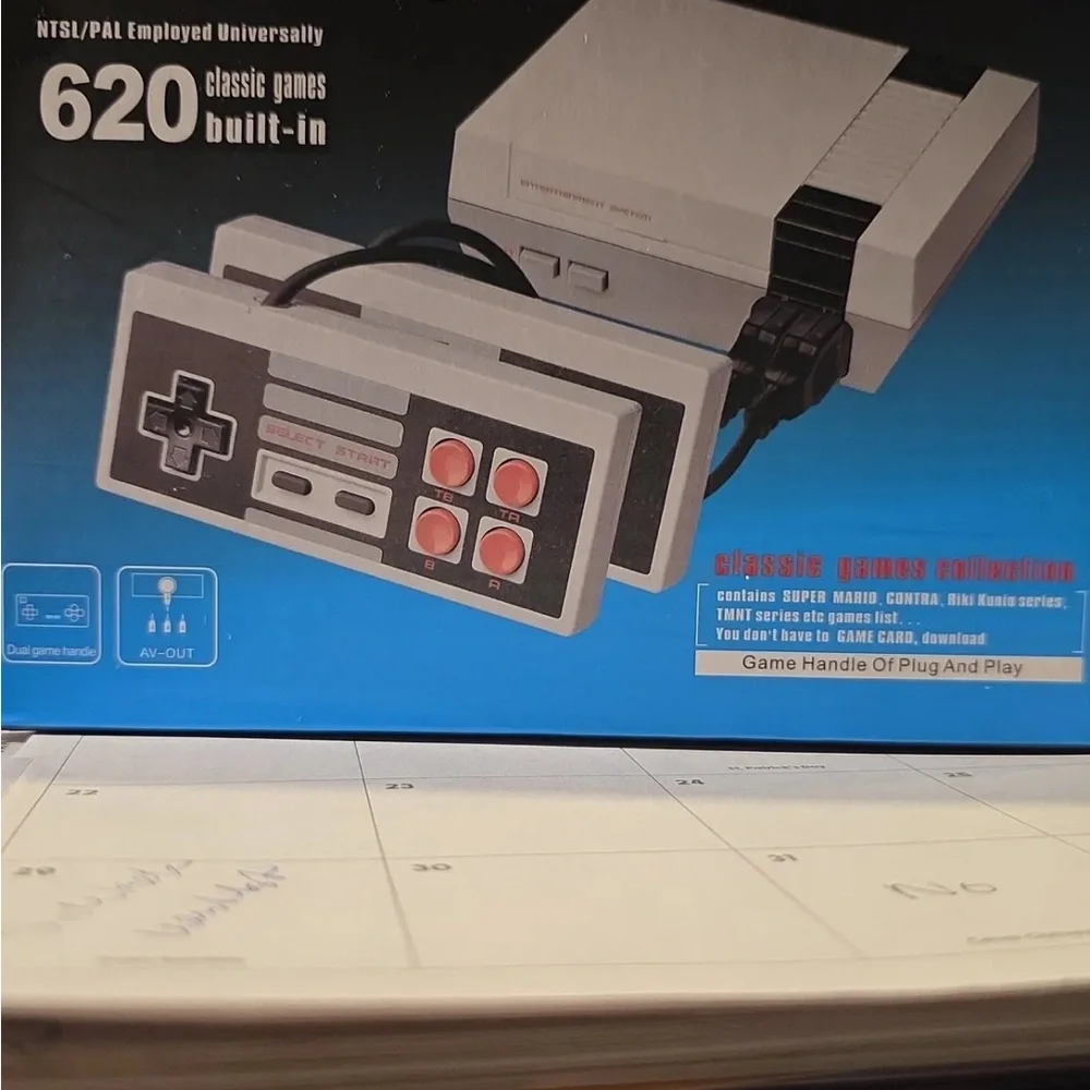 Retro Gaming Console with 620 Built-in Games - Black and Gray
